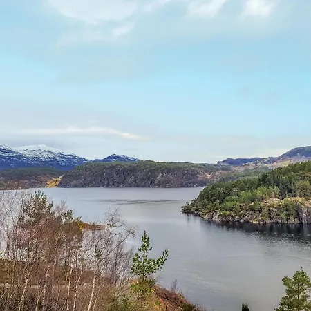 Сasa de vacaciones In With Kitchen Jelsa